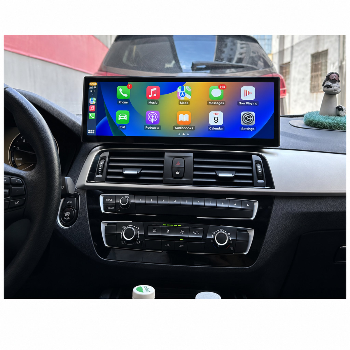 Navigation display with English interface