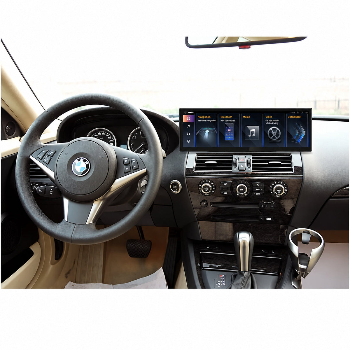 Navigation display and accessories — English product illustration