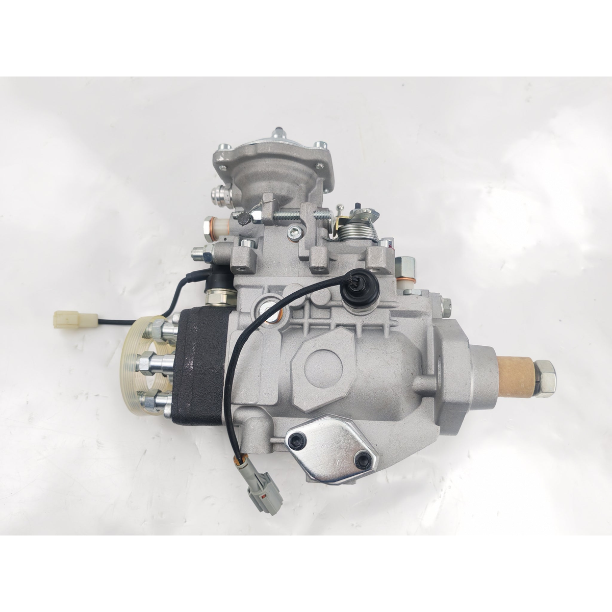 Diesel fuel injection pump — supplier product photograph